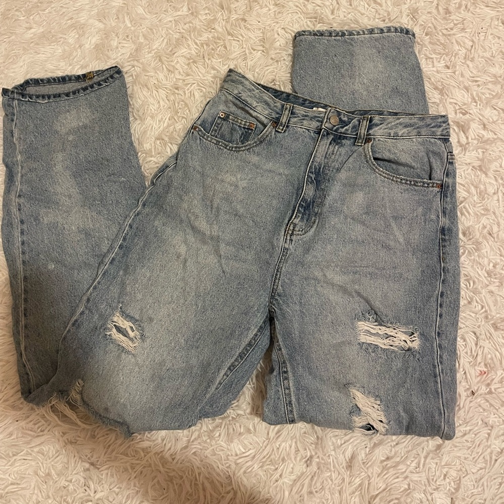 Blue Ripped jeans!!